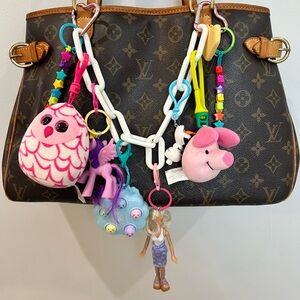 💖Decorative chain for handbags, backpacks, bags of different characters.